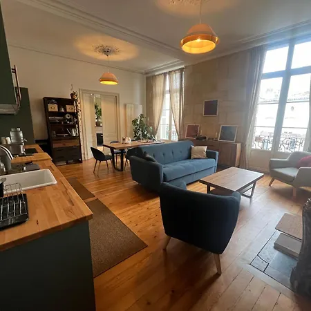 2 Parental In Chartrons Apartment